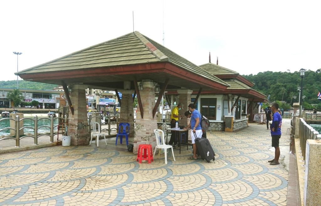Tonsai Pier — ferry check-in point