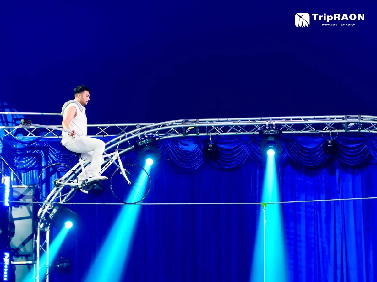 푸켓서커스 (Phuket Circus)