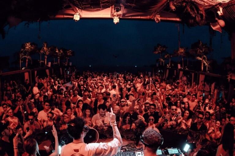 Yona Beach Club · Yona TRIBE Party Seat (요나 비치 클럽 · 요나 TRIBE 파티 좌석)