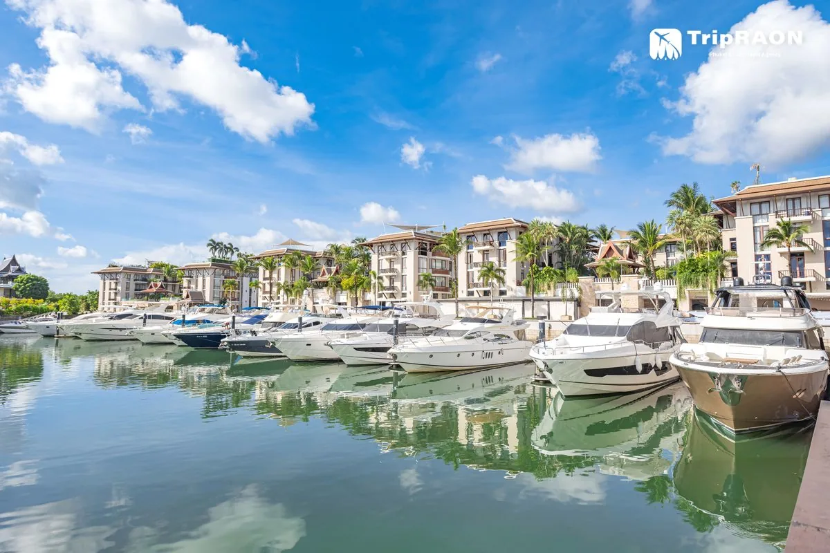 เรือยอร์ชที่ Royal Phuket Marina